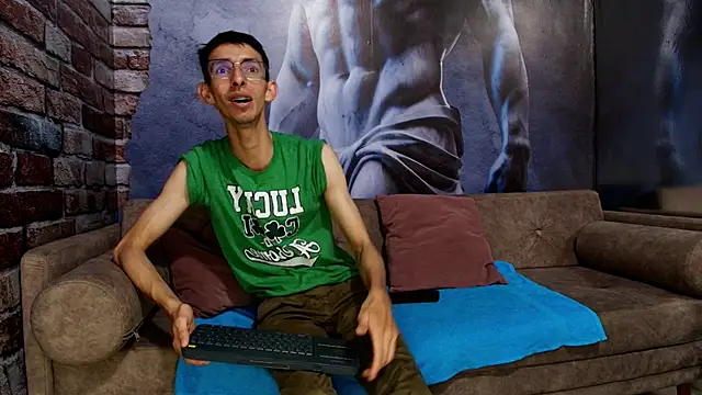 ZyroNight online show from 11-06-25, 07:48