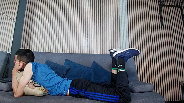 ZyroNight online show from 12-18-25, 10:16