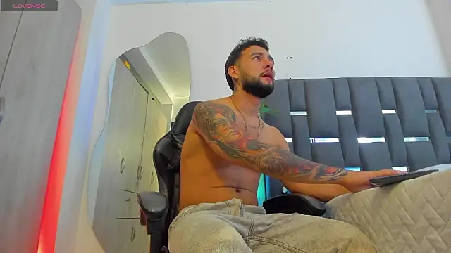 noah corvelle online show from 03-26-26, 01:11