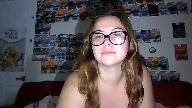 Snapshot of FreakyDreama chatting on 11-04-25, 11:59 FreakyDreama online show from 11-04-25, 11:59