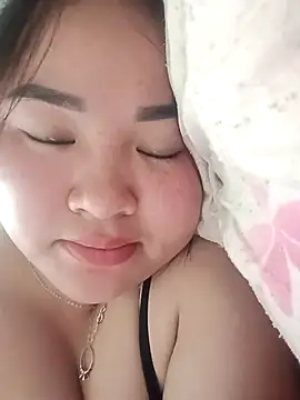 Bee-bgolden online show from 11-13-25, 05:06