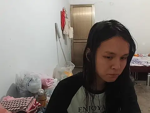 Snapshot of RebelAura chatting on 06-07-26, 04:11 RebelAura online show from 06-07-26, 04:11