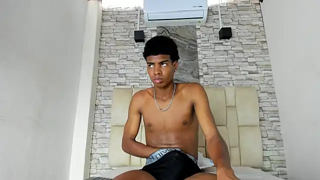 XAVI LEE online show from 12-02-25, 07:53