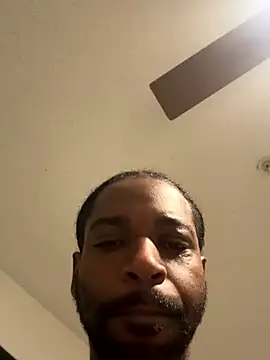 Snapshot of Smoove33 chatting on 11-04-25, 08:46 Smoove33 online show from 11-04-25, 08:46