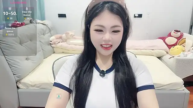 Snapshot of Chayka_21 chatting on 04-27-26, 05:38 Chayka 21 online show from 04-27-26, 05:38