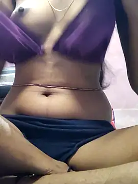 Snapshot of Thaper_Meera2 chatting on 04-23-26, 12:51 Thaper Meera2 online show from 04-23-26, 12:51