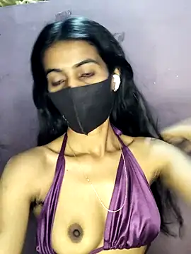 Snapshot of Thaper_Meera2 chatting on 04-24-26, 12:57 Thaper Meera2 online show from 04-24-26, 12:57