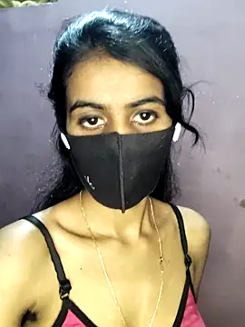 Snapshot of Thaper_Meera2 chatting on 04-24-26, 01:46 Thaper Meera2 online show from 04-24-26, 01:46