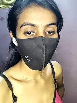 Snapshot of Thaper_Meera2 chatting on 04-25-26, 02:03 Thaper Meera2 online show from 04-25-26, 02:03