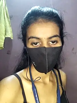 Snapshot of Thaper_Meera2 chatting on 04-30-26, 02:34 Thaper Meera2 online show from 04-30-26, 02:34