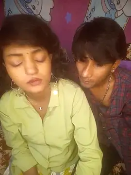 Freakingromance online show from 02-15-26, 07:54