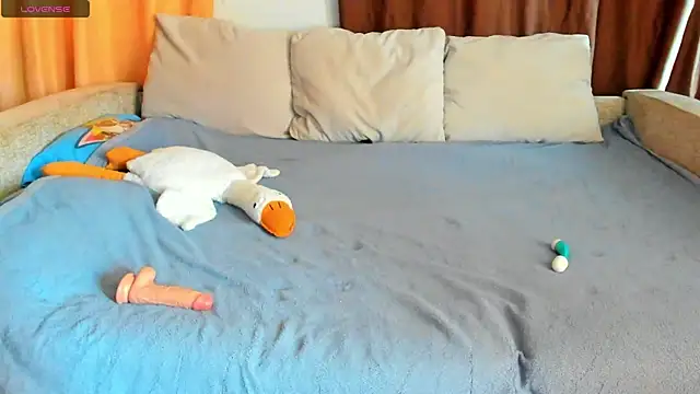 Eva purrr  online show from 02-06-26, 09:12