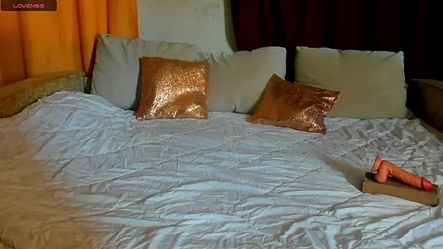 Eva purrr  online show from 04-07-26, 08:37