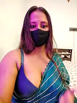 LoveLy-Soneya online show from 12-15-25, 03:16