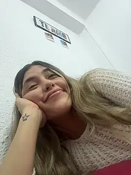 Snapshot of dhurata_22 chatting on 11-08-25, 10:08 dhurata 22 online show from 11-08-25, 10:08