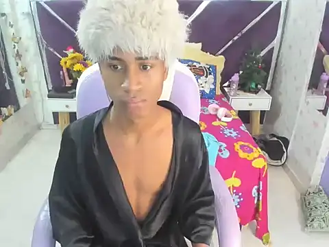 Santy bigcock 01 online show from 11-16-25, 12:33