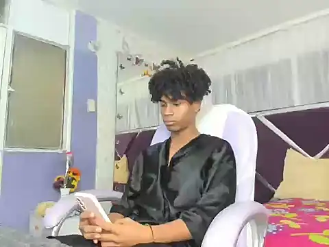 Santy bigcock 01 online show from 01-07-26, 02:30