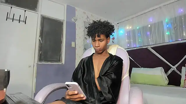 Santy bigcock 01 online show from 03-18-26, 12:08