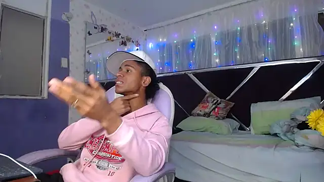 Santy bigcock 01 online show from 05-03-26, 03:07