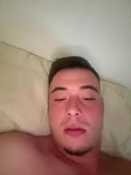 Snapshot of Carlostosssss chatting on 11-05-25, 02:39 Carlostosssss online show from 11-05-25, 02:39