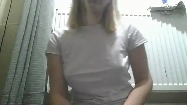 Snapshot of dirty_sasha00 chatting on 04-18-26, 04:55 dirty sasha00 online show from 04-18-26, 04:55