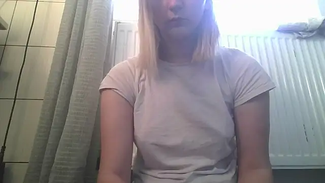 Snapshot of dirty_sasha00 chatting on 04-19-26, 04:45 dirty sasha00 online show from 04-19-26, 04:45