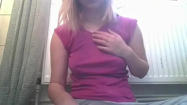Snapshot of dirty_sasha00 chatting on 05-17-26, 03:37 dirty sasha00 online show from 05-17-26, 03:37
