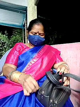 Snapshot of savithasree chatting on 04-25-26, 05:10 savithasree online show from 04-25-26, 05:10