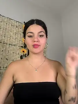 Snapshot of Lorenaa1 chatting on 05-02-26, 12:04 Lorenaa1 online show from 05-02-26, 12:04