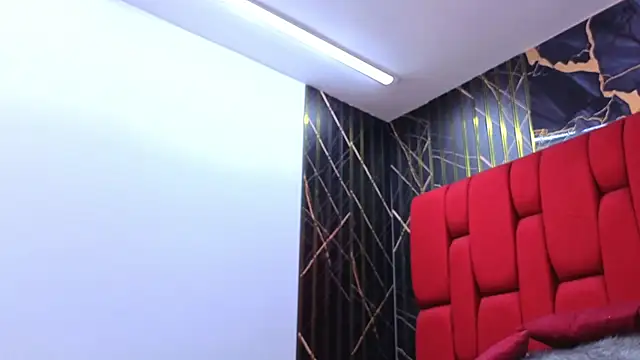 Mia Horney online show from 04-02-26, 03:42