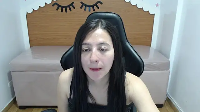 scarlett percy t online show from 11-22-25, 07:46