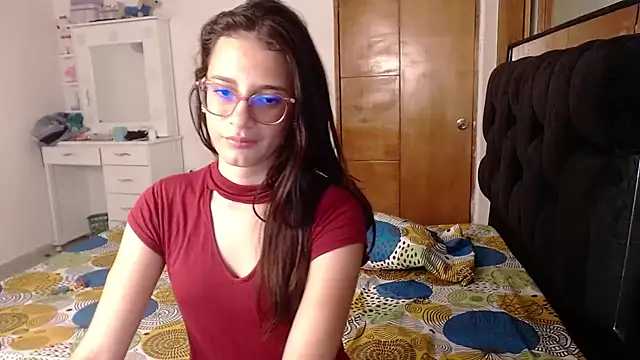 Snapshot of lobabella chatting on 11-18-25, 02:39 lobabella online show from 11-18-25, 02:39