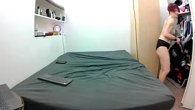 Empress Lilith online show from 01-14-26, 06:35