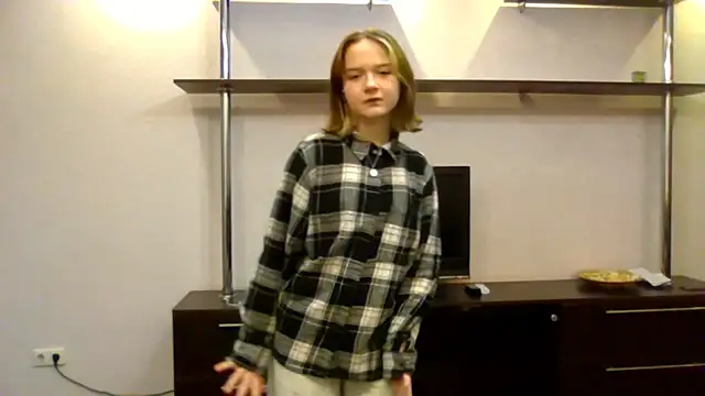 AlissaGerardo online show from 11-06-25, 12:17