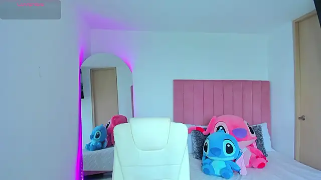 Janettcruz online show from 03-26-26, 06:35