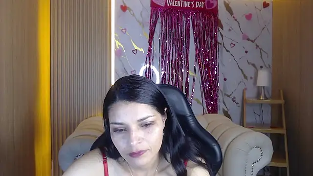 Snapshot of Valery_tf chatting on 02-21-26, 10:22 Valery tf online show from 02-21-26, 10:22