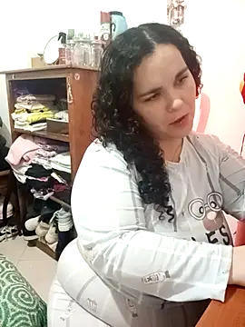 Snapshot of Reichel05_ chatting on 03-13-26, 05:25 Reichel05 online show from 03-13-26, 05:25