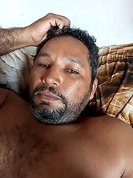 Snapshot of Cross3680 chatting on 11-15-25, 07:10 Cross3680 online show from 11-15-25, 07:10