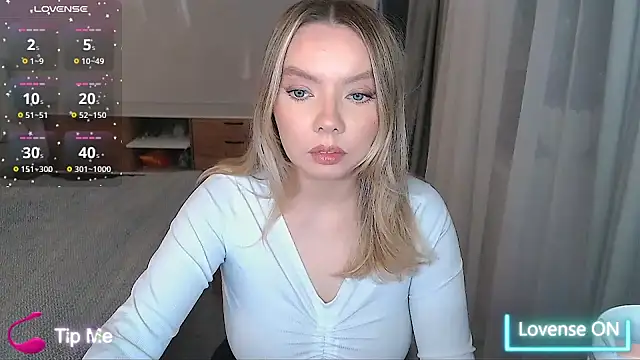 PolinaXXXXJones online show from 12-17-25, 07:31