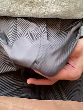 Snapshot of houkeiboy78 chatting on 02-03-26, 10:15 houkeiboy78 online show from 02-03-26, 10:15