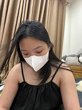linh-xinh18 online show from 07-08-26, 06:12