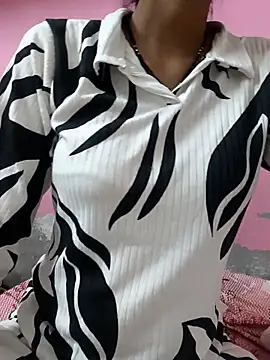 Snapshot of deewane-ki_deewaniyat chatting on 11-08-25, 04:34 deewane-ki deewaniyat online show from 11-08-25, 04:34