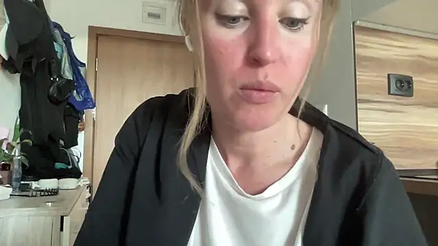 Ameli8 online show from 11-12-25, 11:54