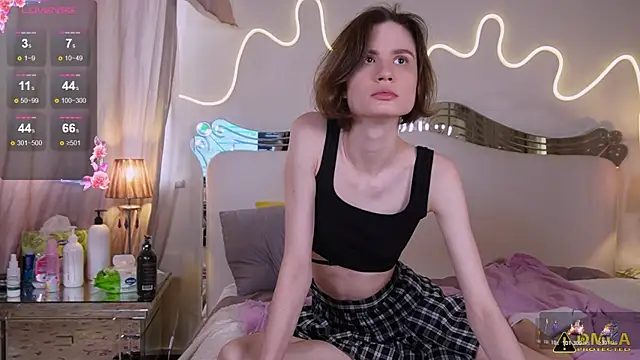 Snapshot of alicejay_ chatting on 11-05-25, 12:27 alicejay online show from 11-05-25, 12:27