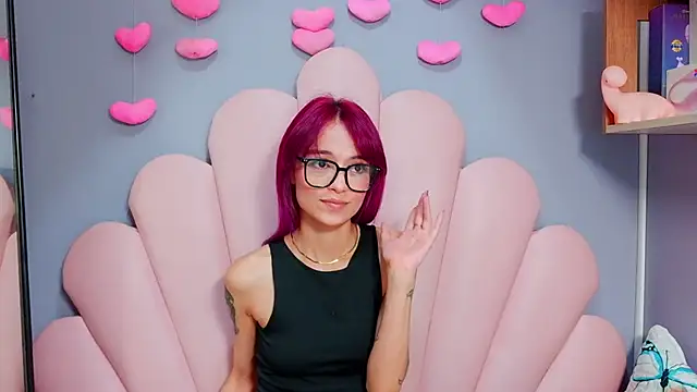 Snapshot of luci_miller chatting on 06-20-26, 03:53 luci miller online show from 06-20-26, 03:53