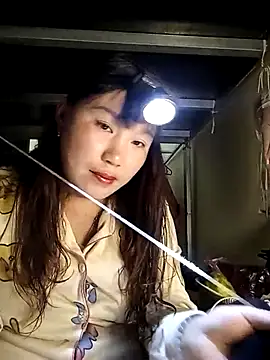 Snapshot of Helen_kelly chatting on 12-05-25, 10:57 Helen kelly online show from 12-05-25, 10:57