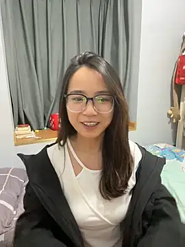 Hmm 0303 online show from 11-17-25, 02:34