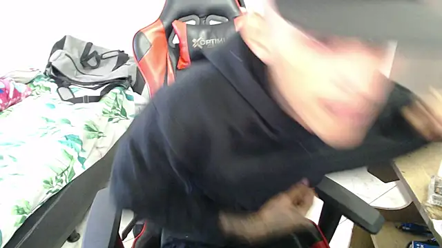 Snapshot of thebesthot chatting on 11-28-25, 11:13 thebesthot online show from 11-28-25, 11:13