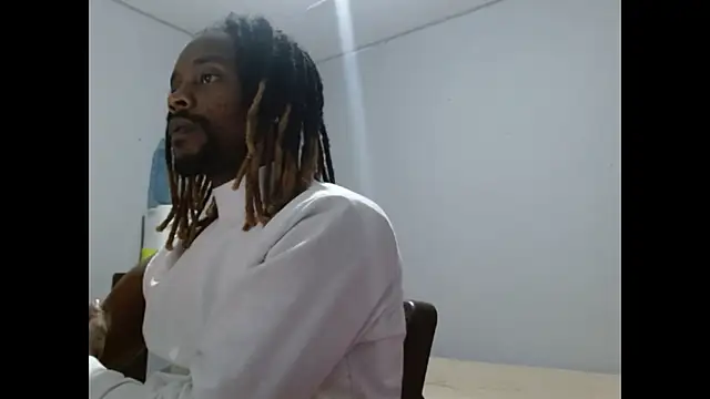 Snapshot of Dangerhook chatting on 11-12-25, 11:58 Dangerhook online show from 11-12-25, 11:58