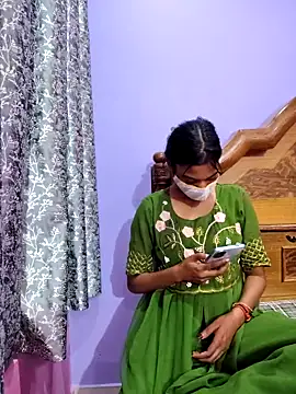 Student12th online show from 11-17-25, 04:13